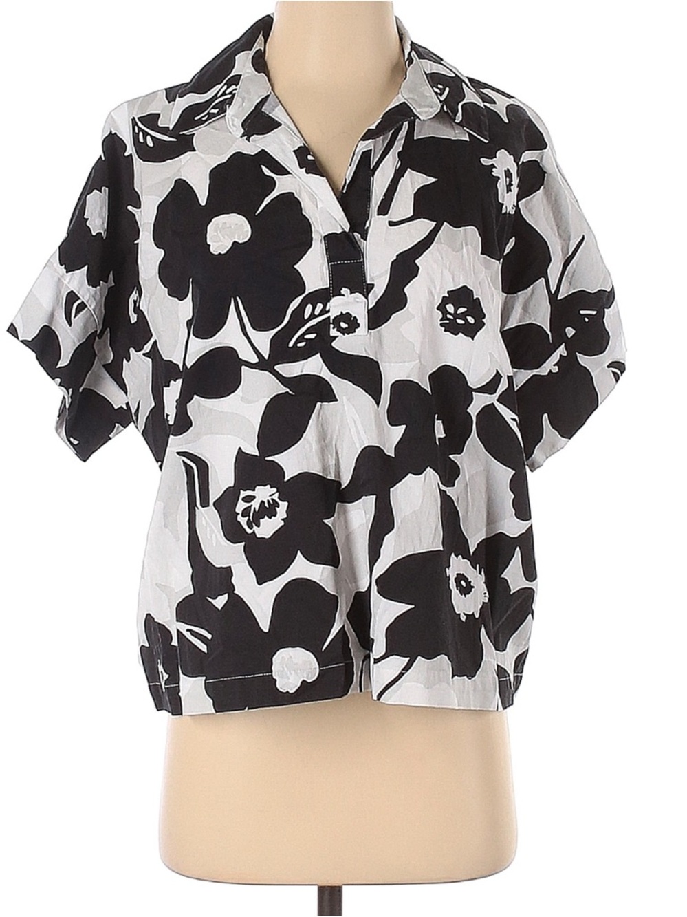 Natori Black & White Floral Short-Sleeve Tunic